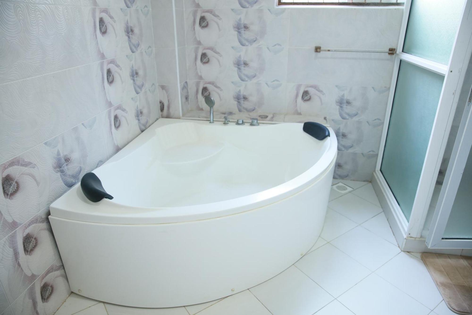 Apartment New Nyali Furnished Near Shopping Mall